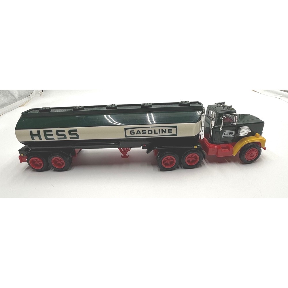 Vintage 1984 Hess Toy Truck Bank Gasoline Fuel Oils Tanker with Original Box